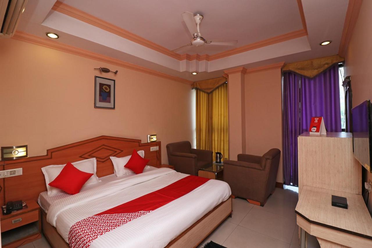Oyo 31010 Konark Regency 3*
