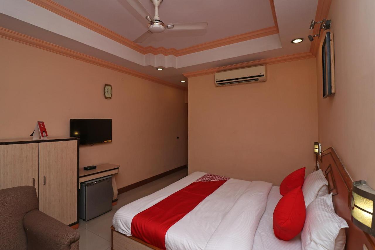 Oyo 31010 Konark Regency Hotel